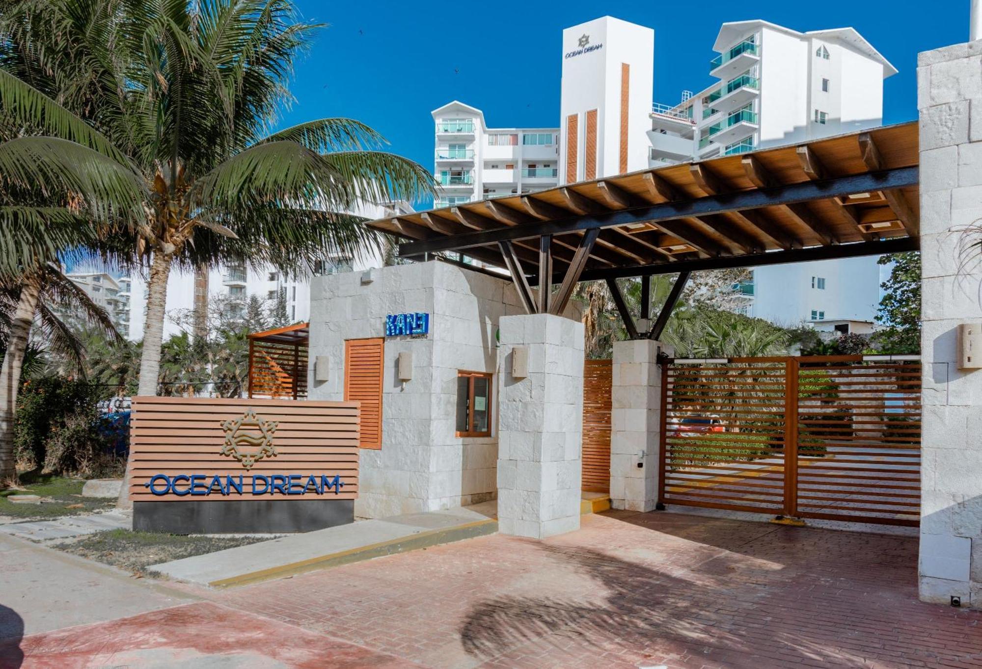 The Ocean Vibes Suites By Casa Paraiso Cancun Exterior photo