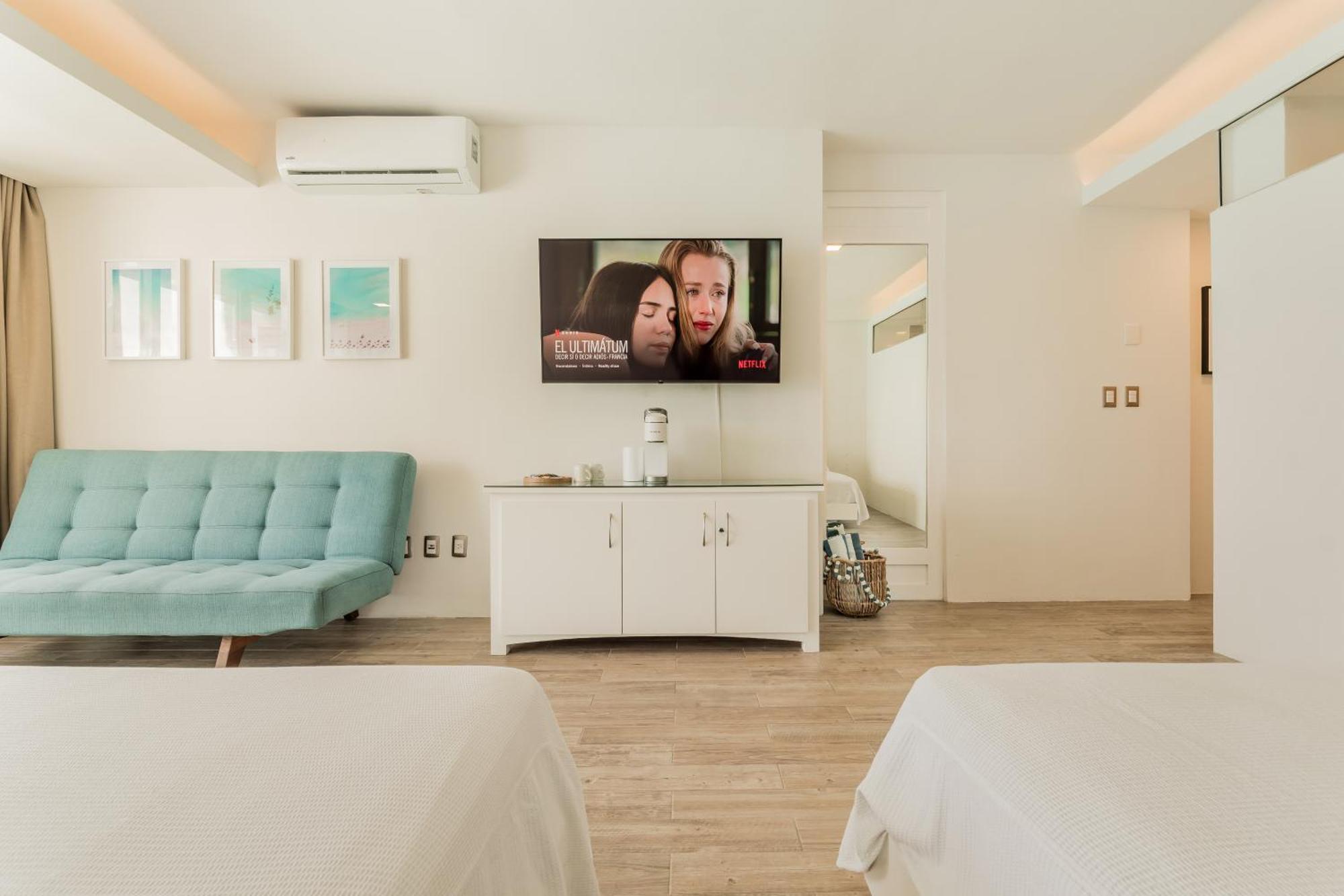 The Ocean Vibes Suites By Casa Paraiso Cancun Exterior photo