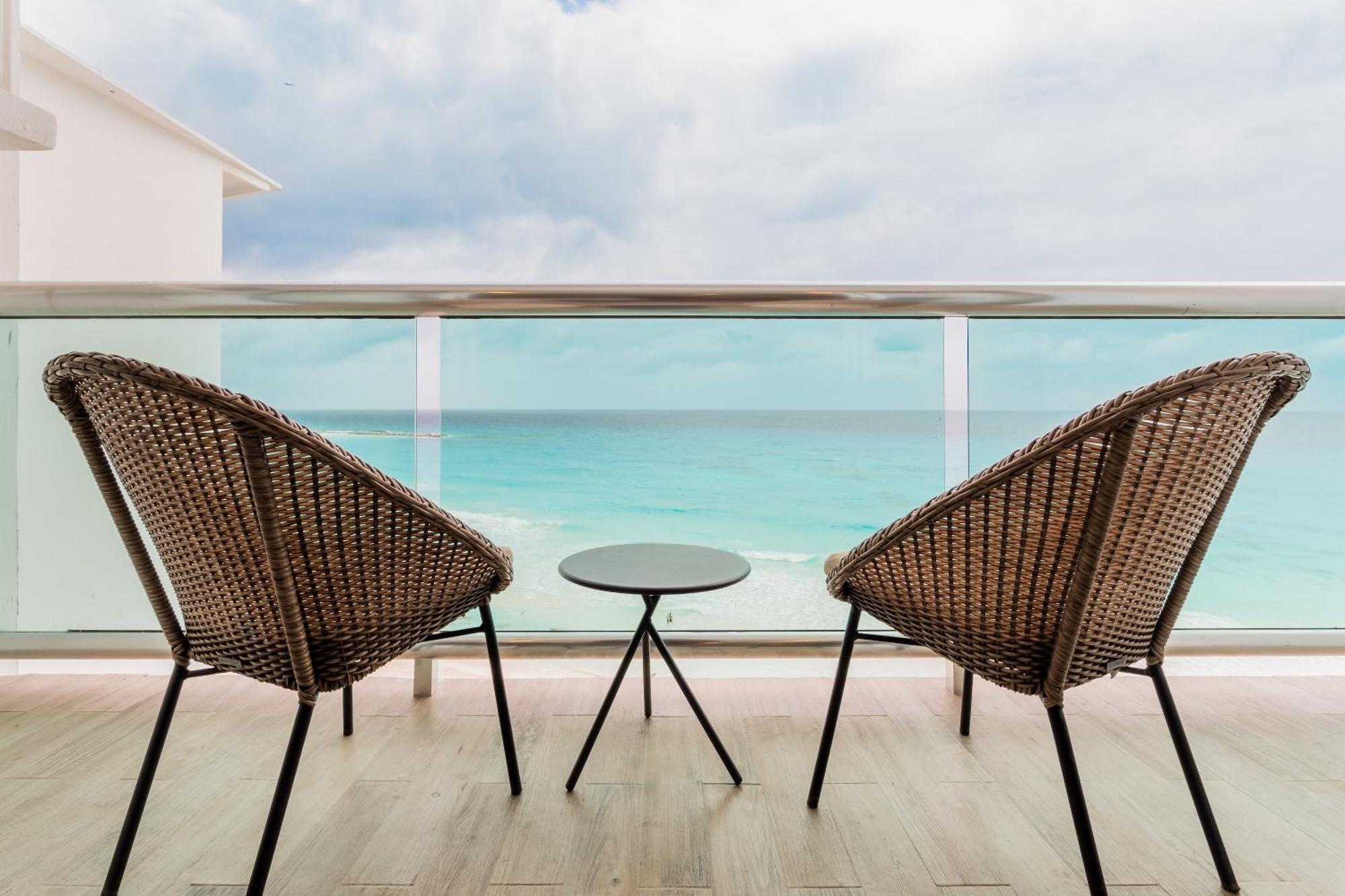 The Ocean Vibes Suites By Casa Paraiso Cancun Exterior photo