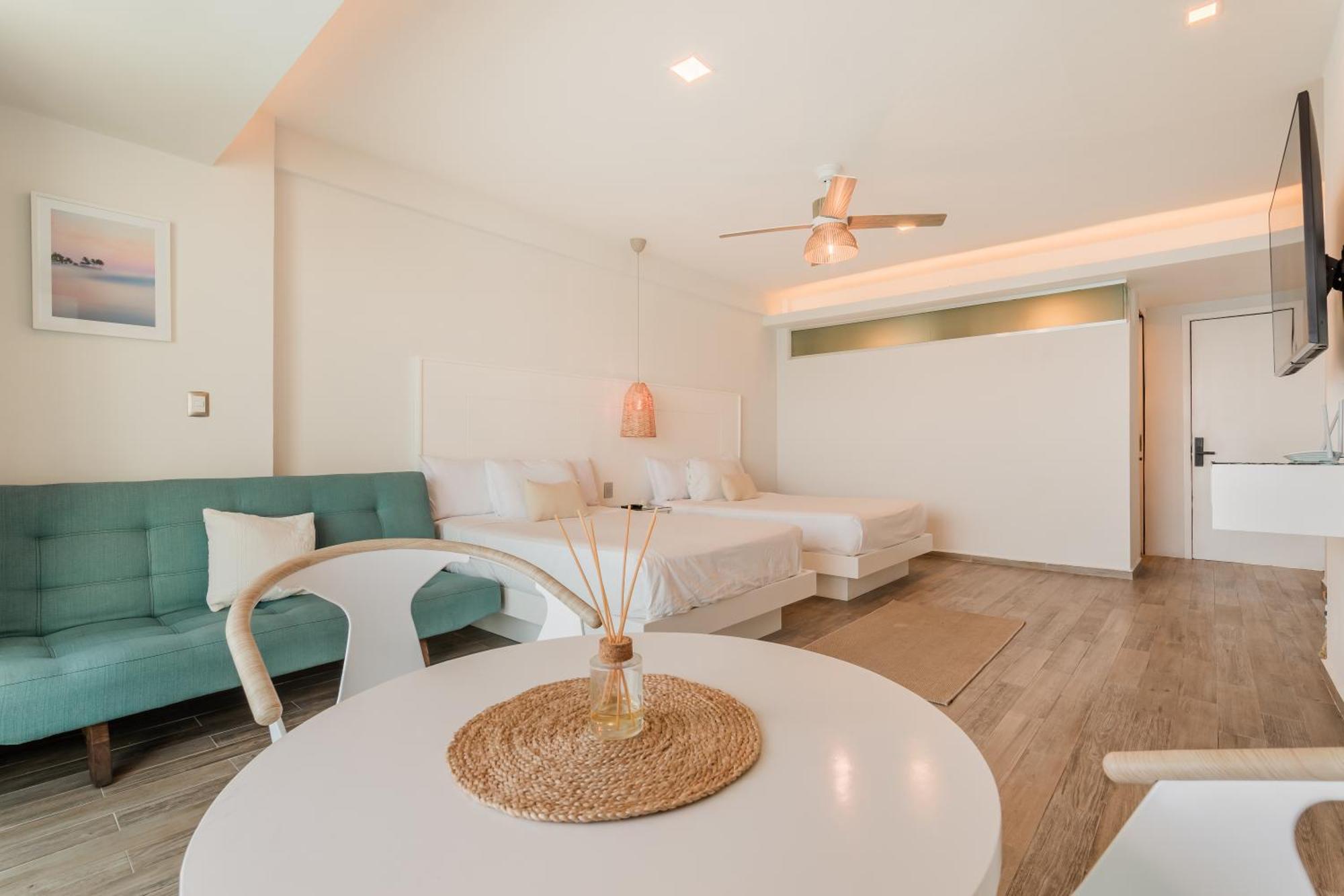 The Ocean Vibes Suites By Casa Paraiso Cancun Exterior photo